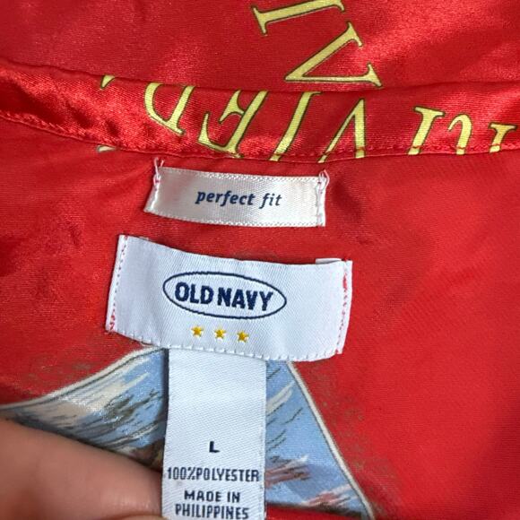 Old Navy Y2K  Satin Halter Top Red Travel Map Graphic - Picture 3 of 4